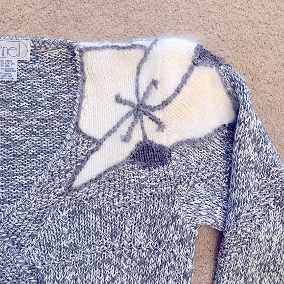 Vintage 80s Nannell Sweater Womens Small Grey White V Neck Angora Hand Knit - Picture 5 of 7